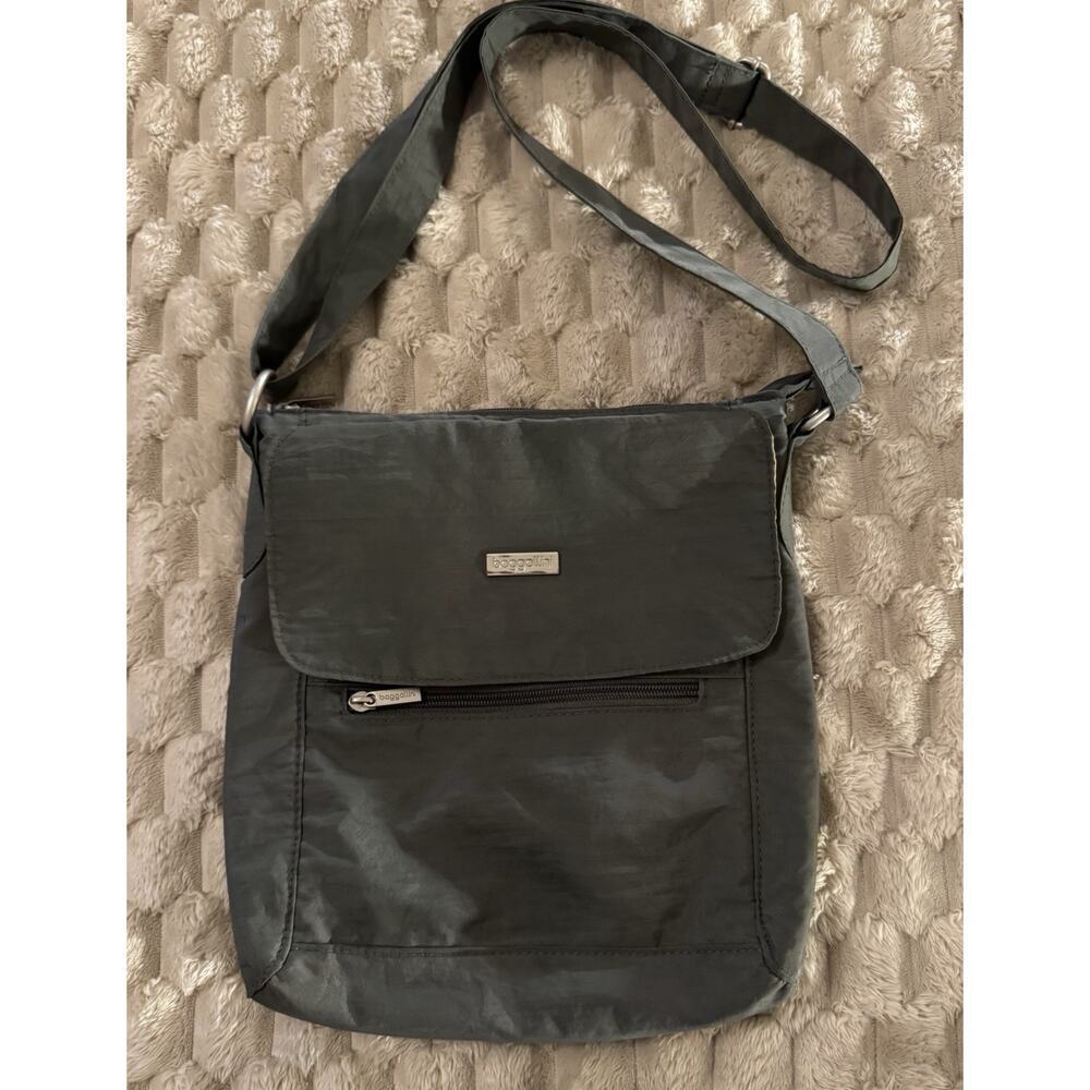 Baggallini Women’s Town Bagg Crossbody Bag Nylon Steel Gray
